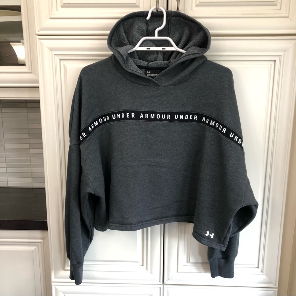 Under Armour Women’s loose fit cropped hoodie